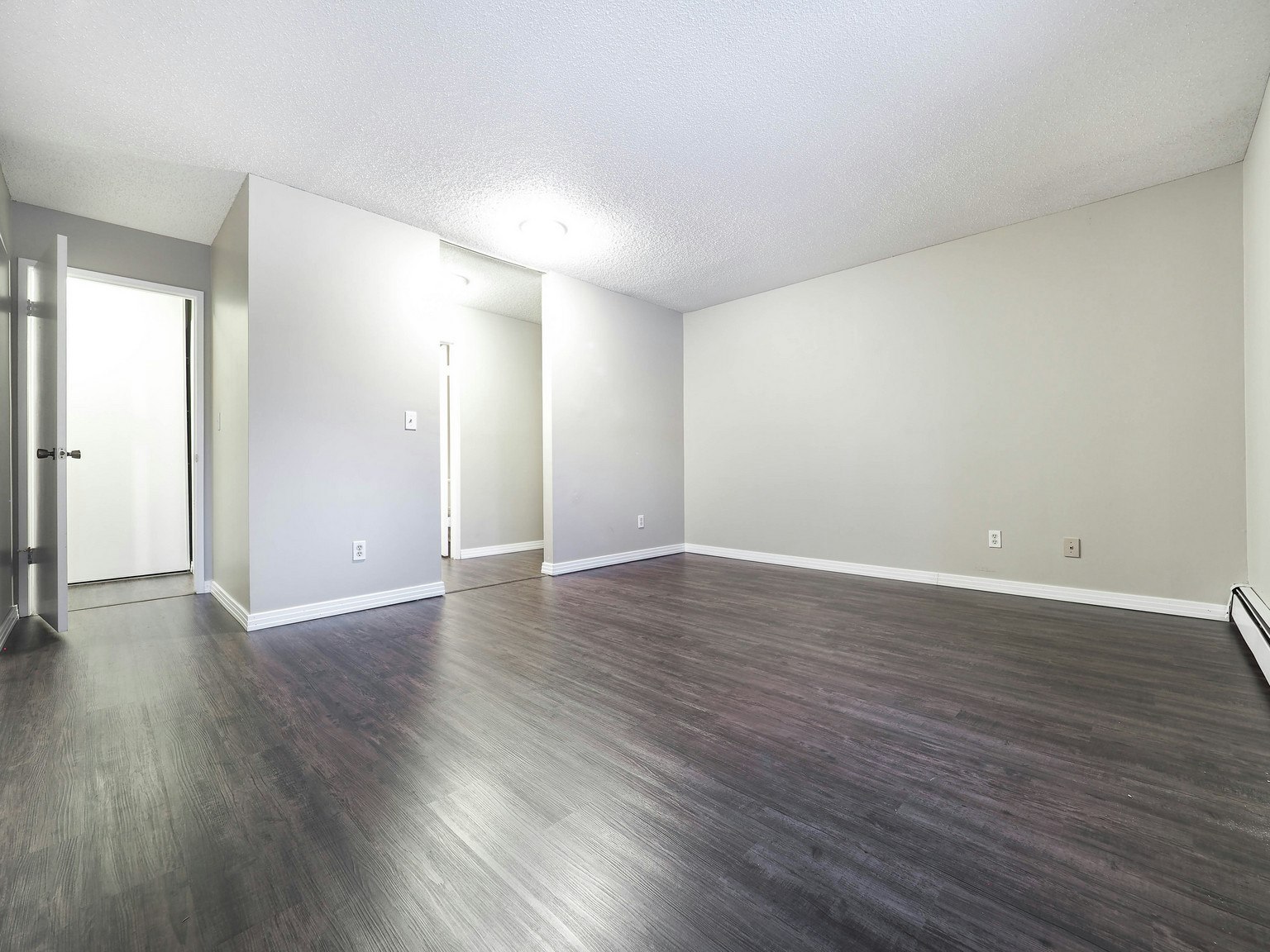 2207 118 Street, Edmonton, AB, T6J 6L8 - 5
