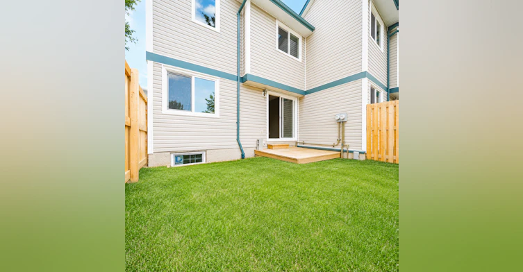 10103 164 Avenue, Edmonton, AB, T5X 3R3 - 12