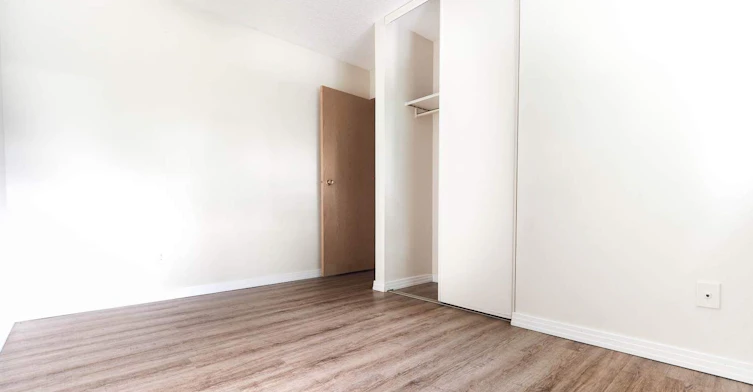 1204 54 Street, Edmonton, AB, T6L 5L3 - 10