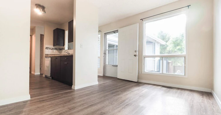 1204 54 Street, Edmonton, AB, T6L 5L3 - 5