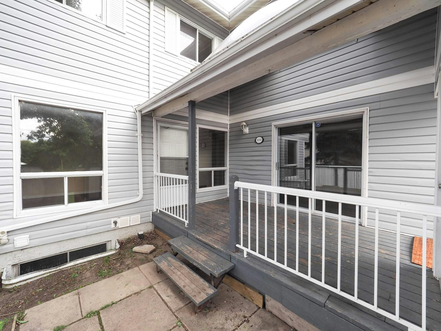 1204 54 Street, Edmonton, AB, T6L 5L3 - 2