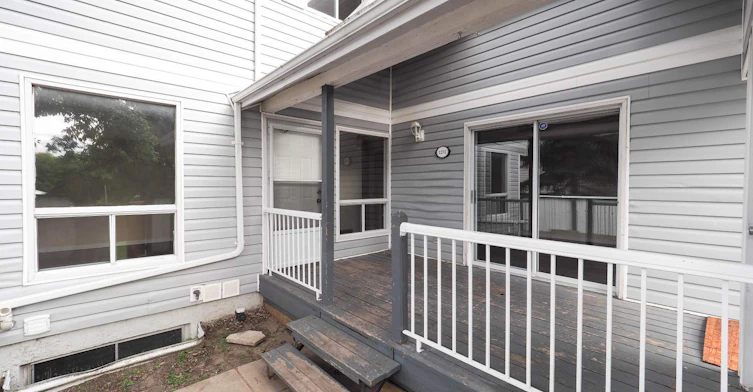1204 54 Street, Edmonton, AB, T6L 5L3 - 2