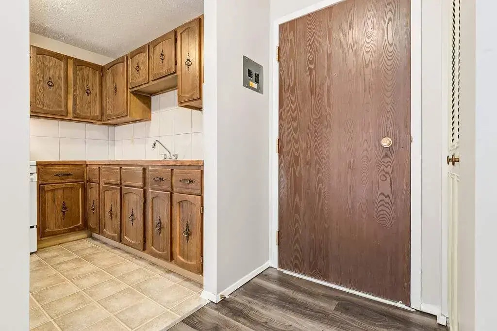302-4810 60 Street, Camrose, AB, T4V 3B9 - 27