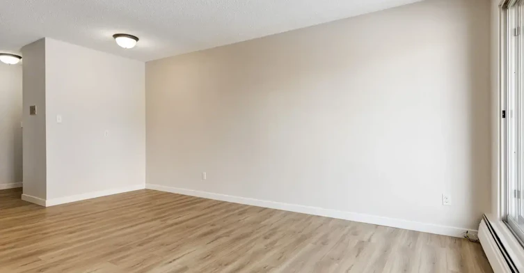 302-4810 60 Street, Camrose, AB, T4V 3B9 - 7