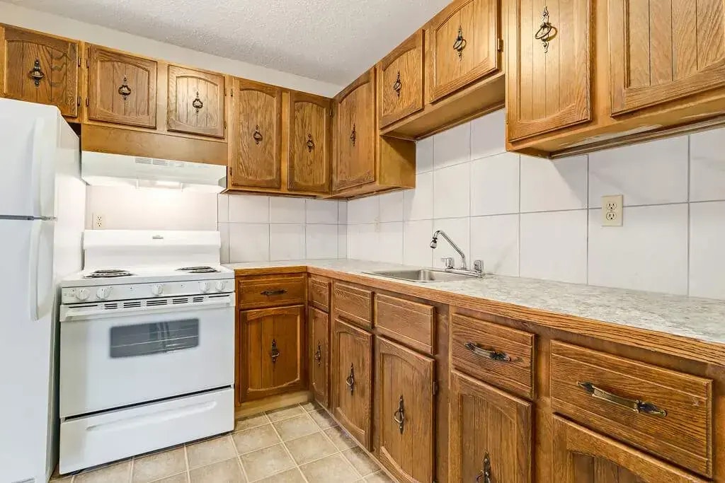 302-4810 60 Street, Camrose, AB, T4V 3B9 - 30