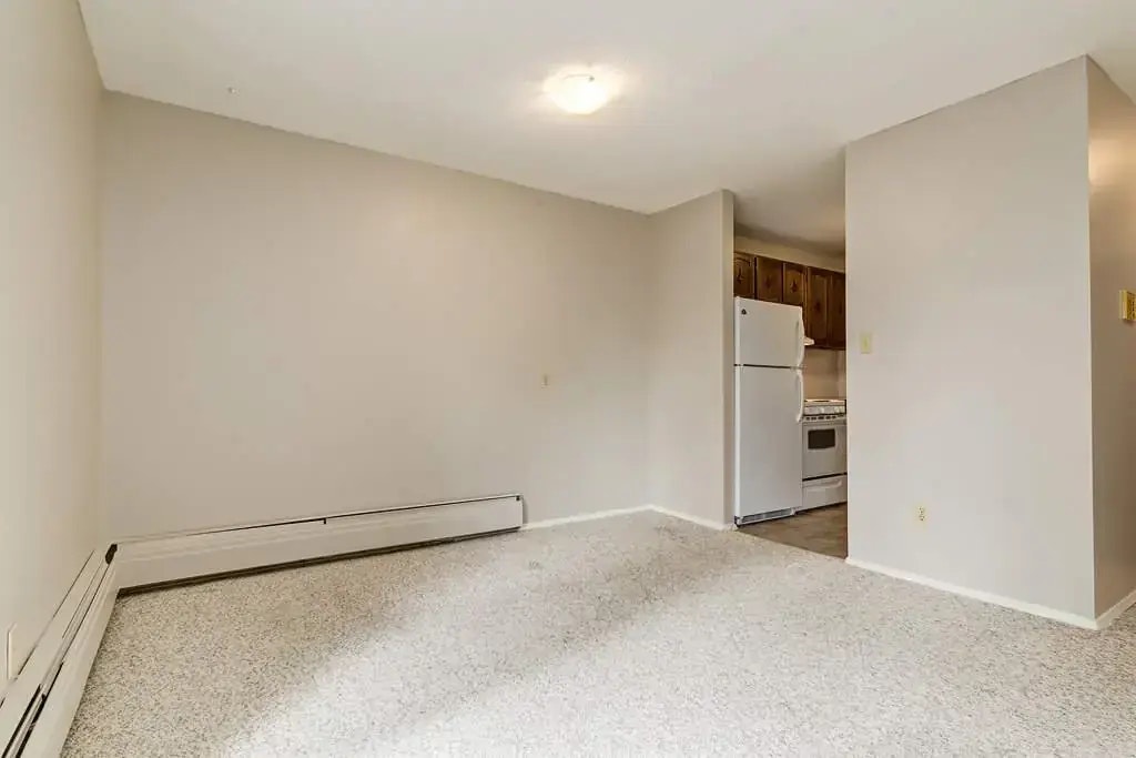 302-4810 60 Street, Camrose, AB, T4V 3B9 - 33