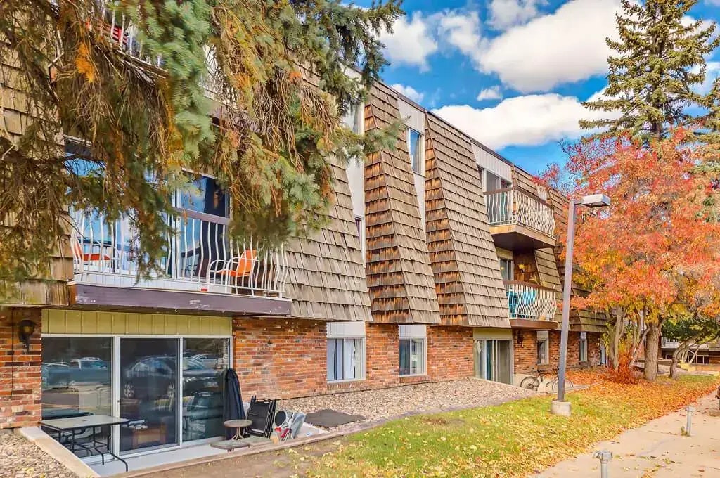302-4810 60 Street, Camrose, AB, T4V 3B9 - 41