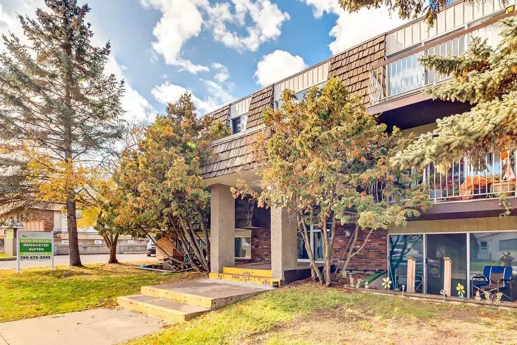 302-4810 60 Street, Camrose, AB, T4V 3B9 - 39