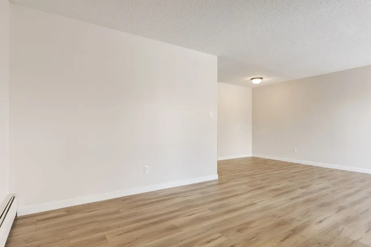 307-4810 60 Street, Camrose, AB, T4V 3B9 - 9
