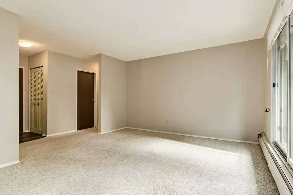 203-4810 60 Street, Camrose, AB, T4V 3B9 - 36