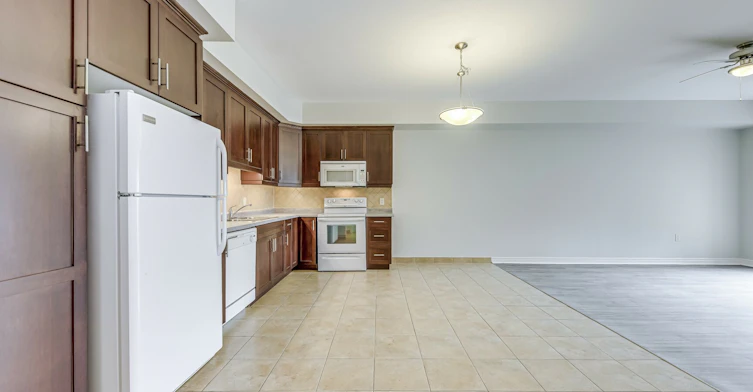 6515 Mcleod Road, Niagara Falls, ON, L2G 3G3 - 9