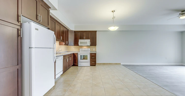 6515 Mcleod Road, Niagara Falls, ON, L2G 3G3 - 9