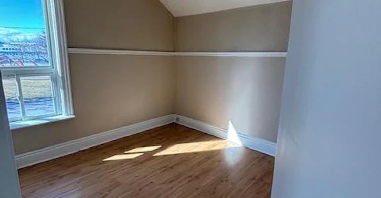 242 Christina Street S, Sarnia, ON, N7T 2N3 - 6