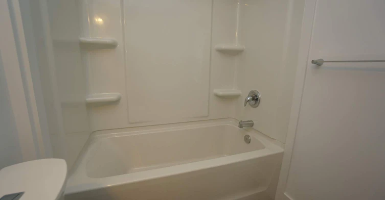 10141 154 Street, Edmonton, AB, T5P 2H2 - 13