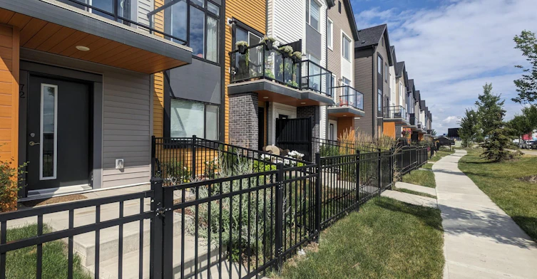 72-1010 Rabbit Hill Road SW, Edmonton, AB, T6W 4G7 - 2