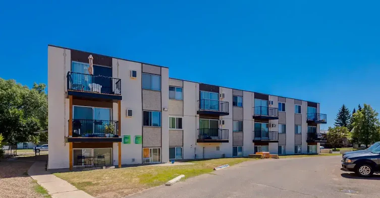 102-2398 Southview Drive SE, Medicine Hat, AB, T1B 1E9 - 12