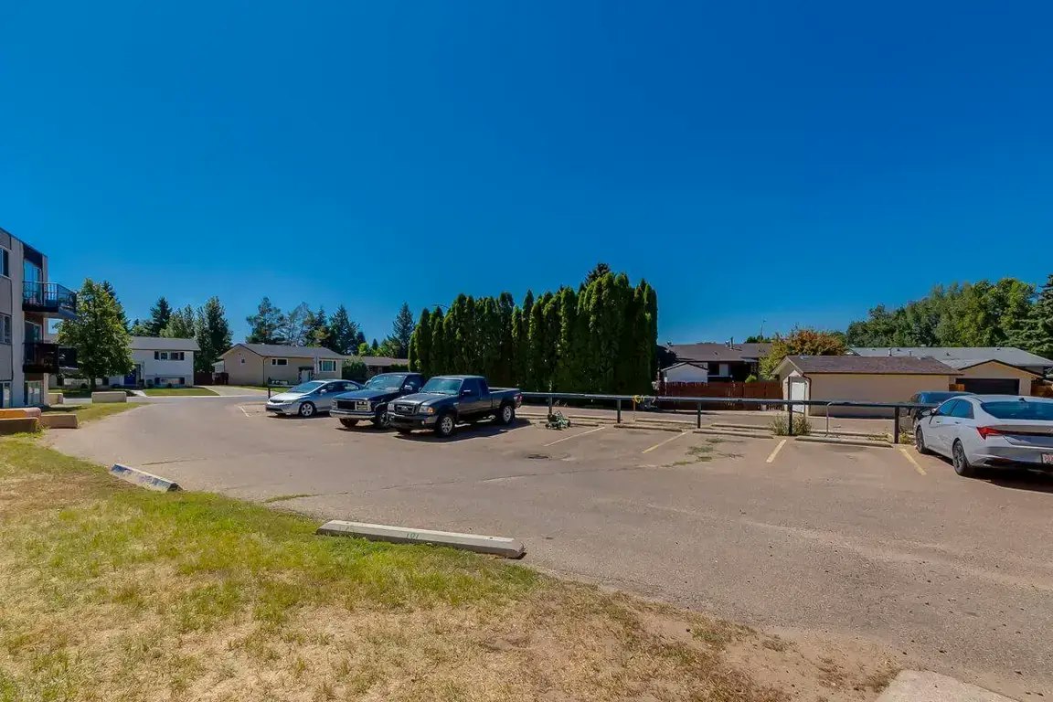 301-2398 Southview Drive SE, Medicine Hat, AB, T1B 1E9 - 14