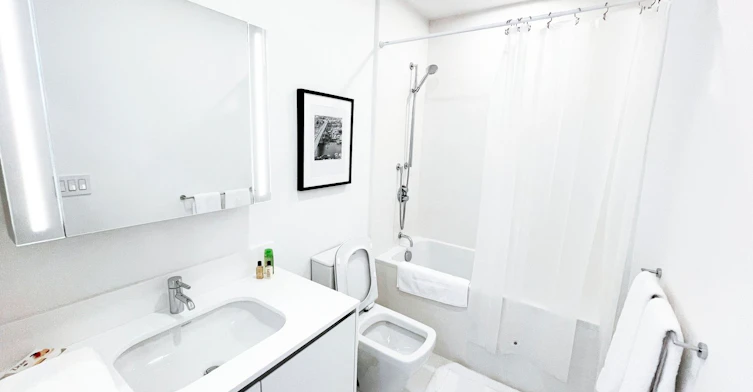 1477 Continental Street, Vancouver, BC, V6Z 1R8 - 2