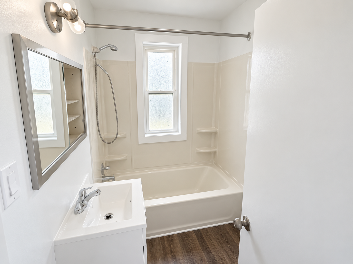 2-291 George Street, Sarnia, ON, N7T 4P3 - 4