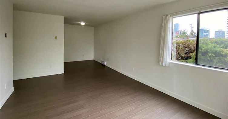 203-215 10th Street, New Westminster, BC, V3M 3V4 - 3
