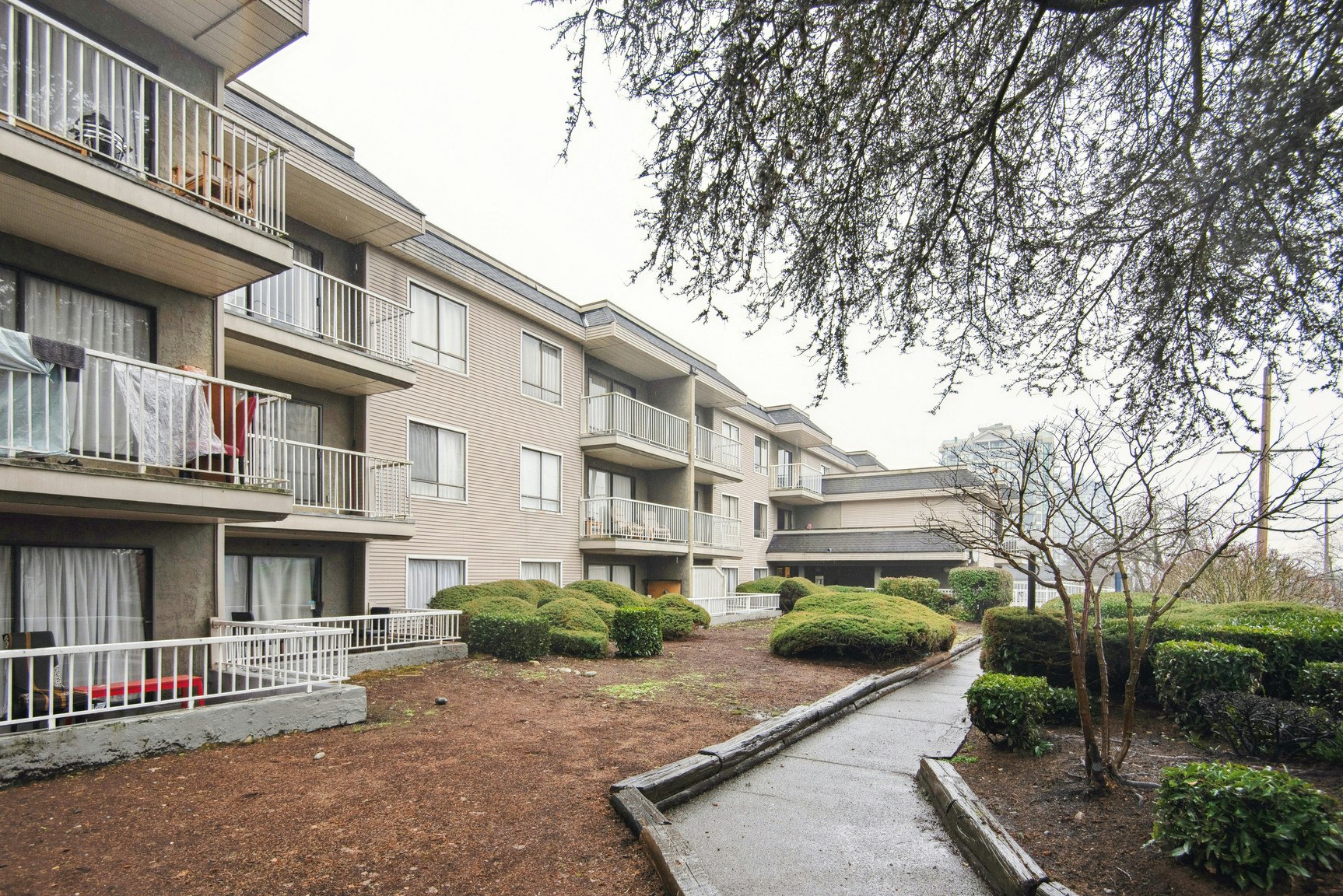 308-215 10th Street, New Westminster, BC, V3M 3V4 - 3