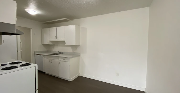 312-215 10th Street, New Westminster, BC, V3M 3V4 - 3