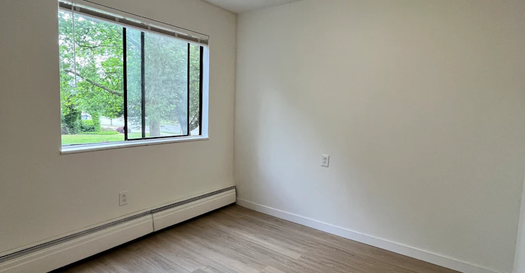 215-10181 149 Street, Surrey, BC, V3R 6A1 - 9