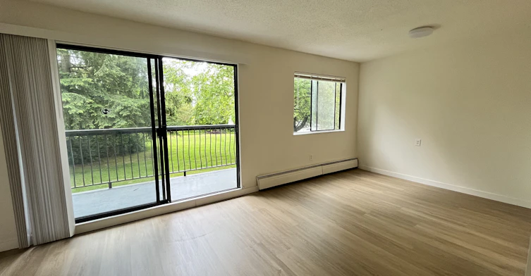 224-14831 101a Avenue, Surrey, BC, V3R 6A2 - 2