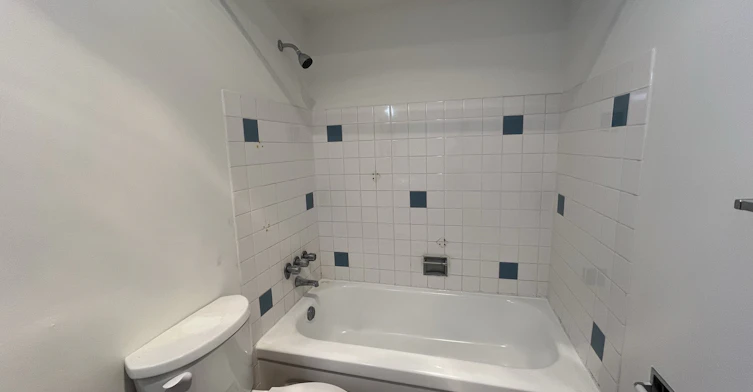 206-14831 101a Avenue, Surrey, BC, V3R 6A2 - 19