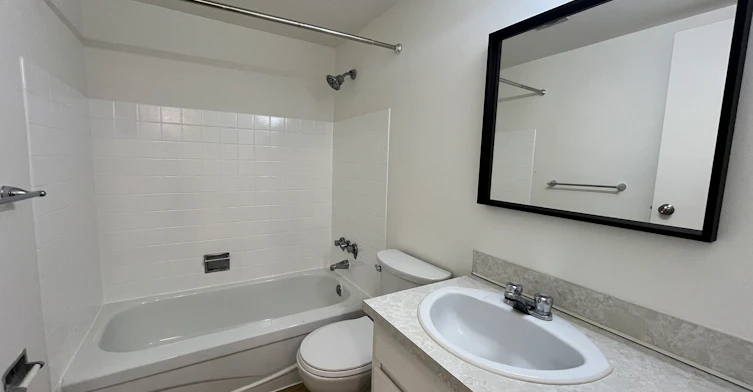 123-14831 101a Avenue, Surrey, BC, V3R 6A2 - 12