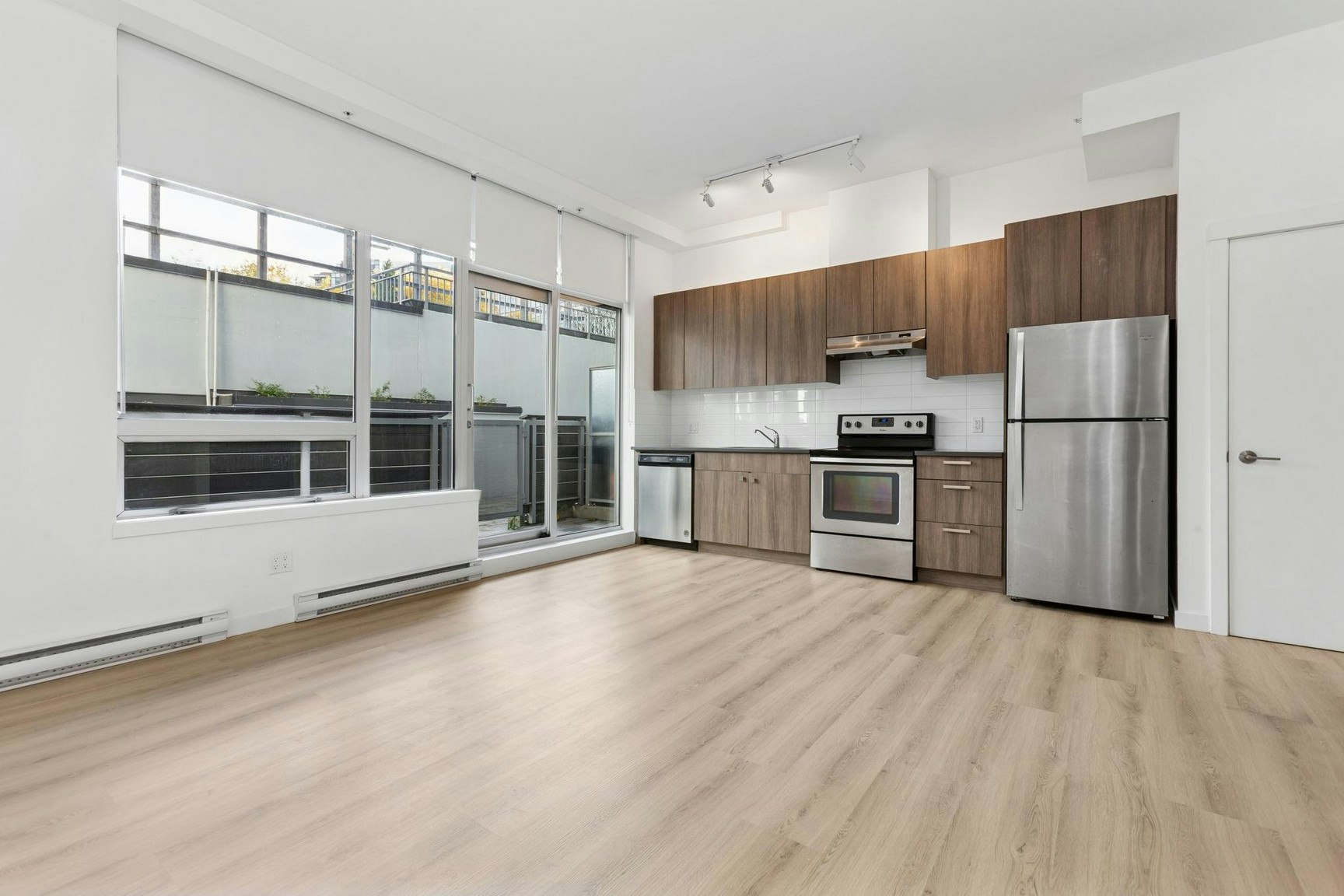 0610-1908 Scotia Street, Vancouver, BC, V5T 0E8 - 5