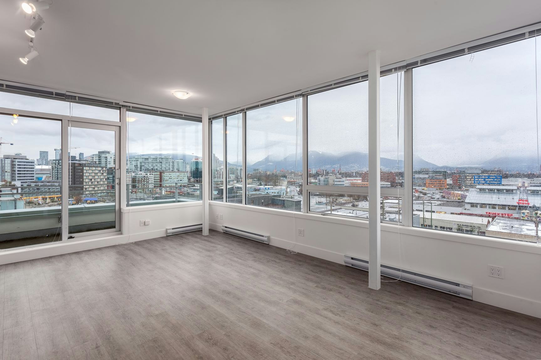 0102-1908 Scotia Street, Vancouver, BC, V5T 0E8 - 8
