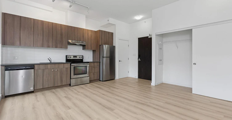 0610-1908 Scotia Street, Vancouver, BC, V5T 0E8 - 3