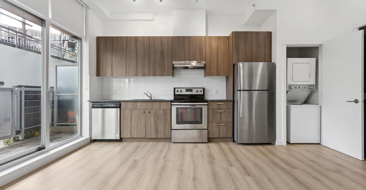 0610-1908 Scotia Street, Vancouver, BC, V5T 0E8 - 4