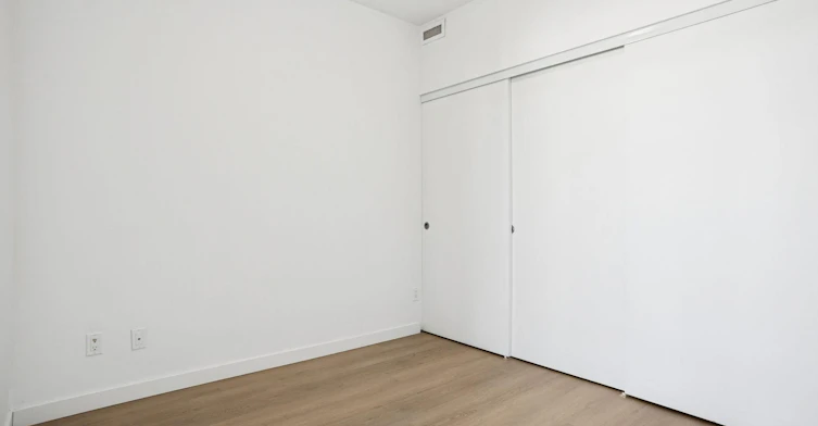 0204-1908 Scotia Street, Vancouver, BC, V5T 0E8 - 11