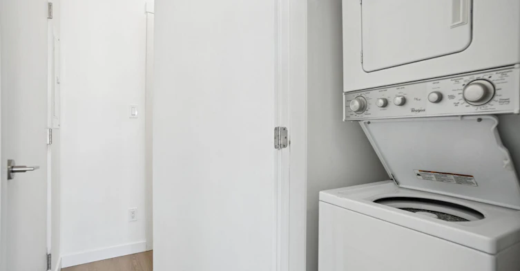 0311-1908 Scotia Street, Vancouver, BC, V5T 0E8 - 11