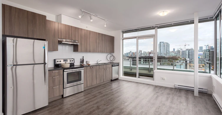 0306-1908 Scotia Street, Vancouver, BC, V5T 0E8 - 2