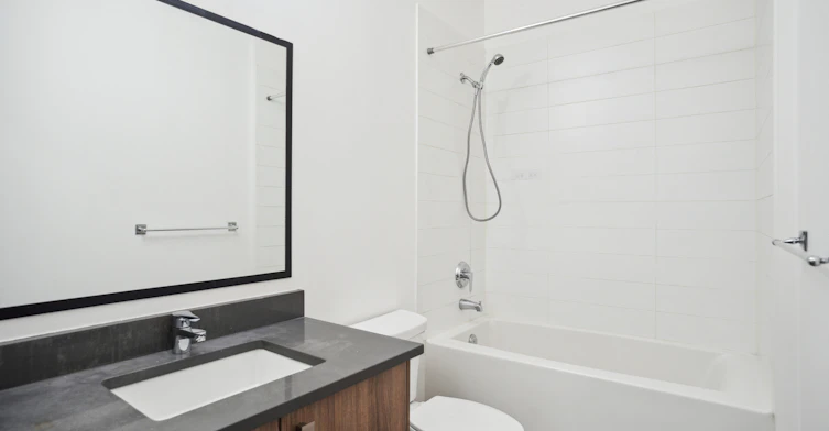 1916-1908 Scotia Street, Vancouver, BC, V5T 0E8 - 12