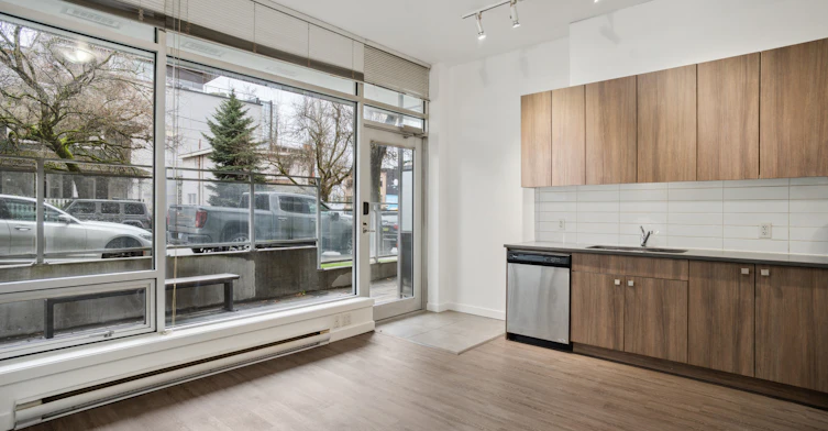 1916-1908 Scotia Street, Vancouver, BC, V5T 0E8 - 6