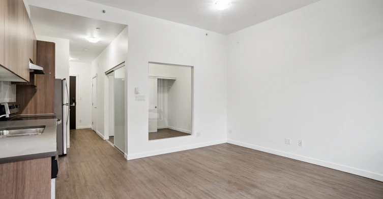 1916-1908 Scotia Street, Vancouver, BC, V5T 0E8 - 5