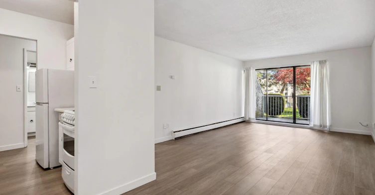 313-10557 150 Street, Surrey, BC, V3R 4B6 - 9