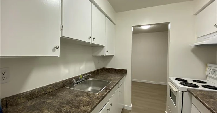 212-814 4th Avenue, New Westminster, BC, V3M 1S9 - 7