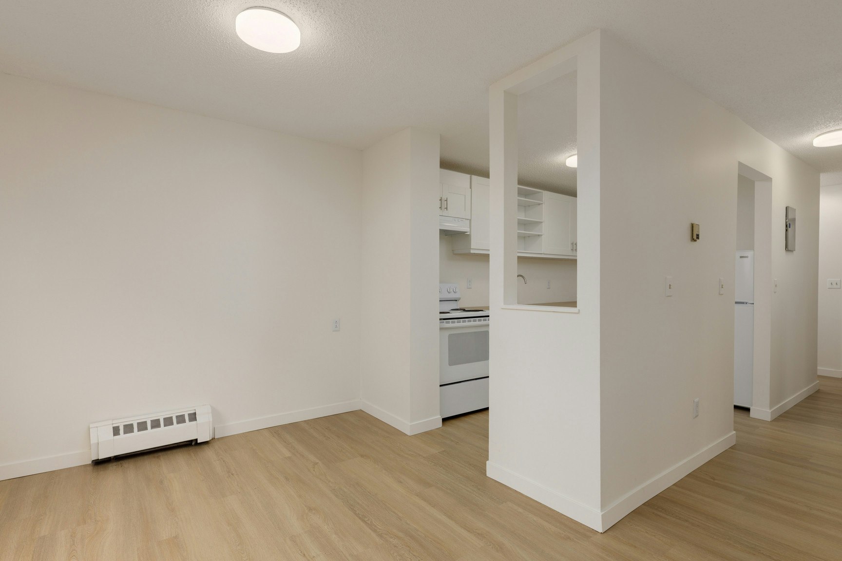 203-1859 Woodway Place, Burnaby, BC, V5B 2N5 - 6