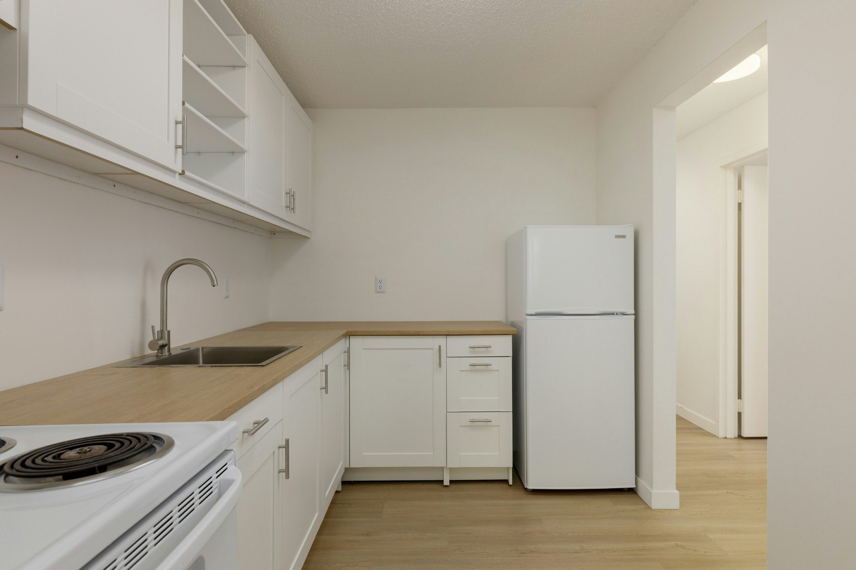 203-1859 Woodway Place, Burnaby, BC, V5B 2N5 - 7