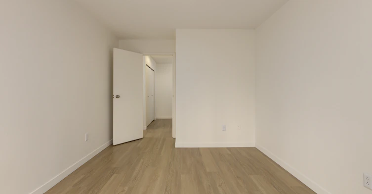 209-1859 Woodway Place, Burnaby, BC, V5B 2N5 - 11