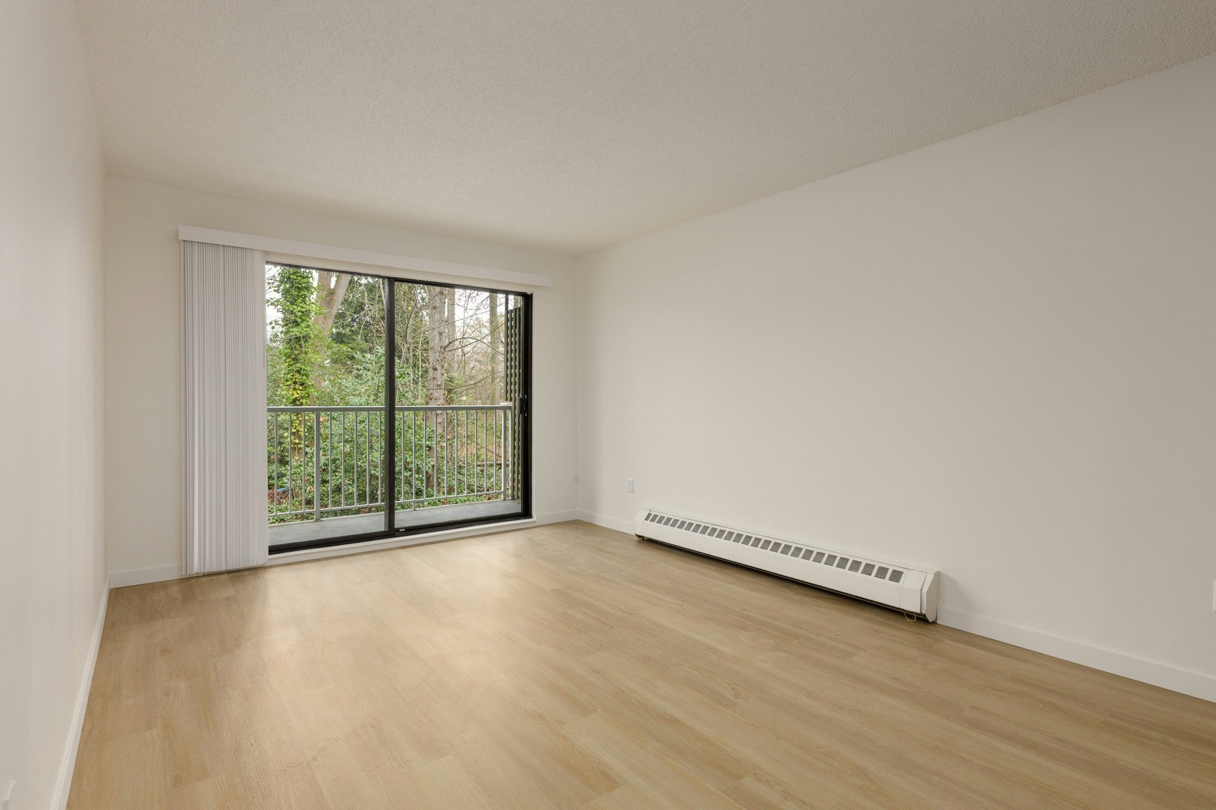 120-1859 Woodway Place, Burnaby, BC, V5B 2N5 - 3