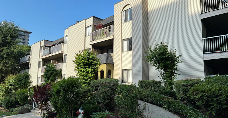 309-1859 Woodway Place, Burnaby, BC, V5B 2N5 - 2