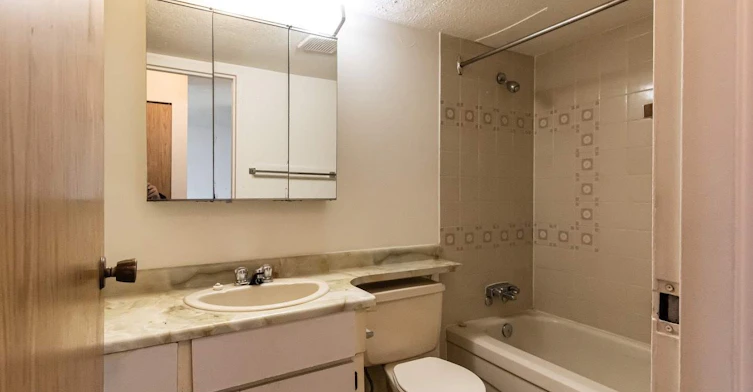 110-32815 George Ferguson Way, Abbotsford, BC, V2S 7X2 - 12