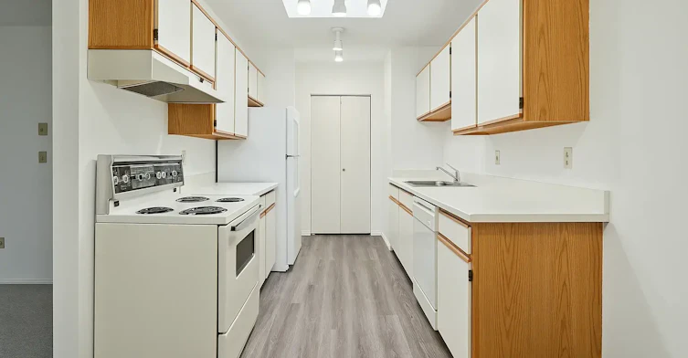 106-8660 Granville Avenue, Richmond, BC, V6Y 3H2 - 5