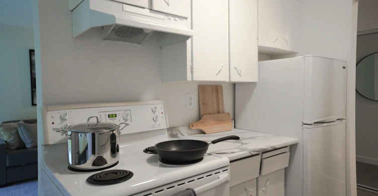 228-221-13270 105a Avenue, Surrey, BC, V3T 2A4 - 7